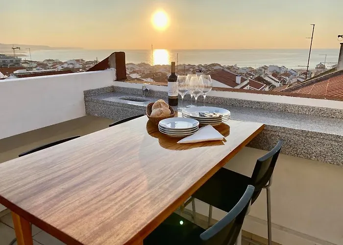 Sea Breeze Ii - Private Sea View Terrace And Office Apartment Nazare