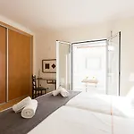 Sea Breeze Ii - Private Sea View Terrace And Office Apartment