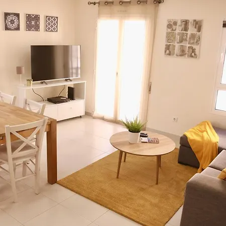 Sea Breeze Ii - Private Sea View Terrace And Office Apartment